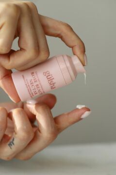 Gülsha Gül Özlü Göz Çevresi Kremi 15 ml