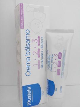 Mustela Vitamin Barrier 1-2-3 100 ml Pişik Kremi + 50 ml Pişik Kremi HEDİYE
