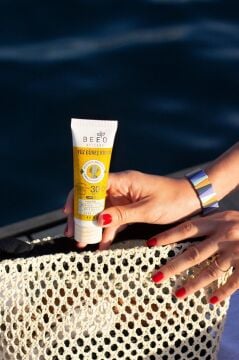 BEE'O Apicare Propolisli Yüz Güneş Kremi 50 Spf 40 Ml