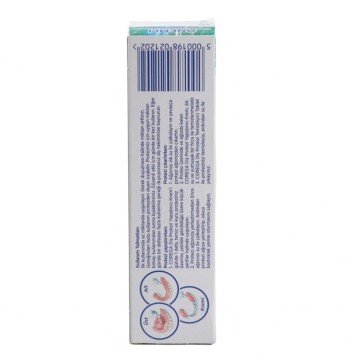 Corega Super 3 Yönlü Tutuş Naneli 40 gr Diş Protezi Yapıştırıcı
