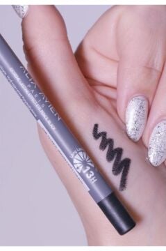 Alix Avien Extreme Black - Uzun Süre Kalıcı Suya Dayanıklı Akma, Dağılma Yapmayan Siyah Göz Kalemi